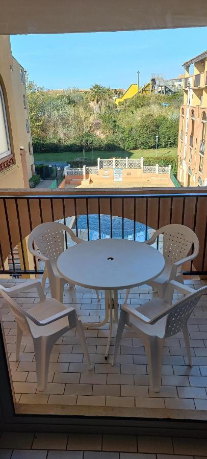 Appartement Situe Au Cap D'Agde Proche Plage Exterior foto